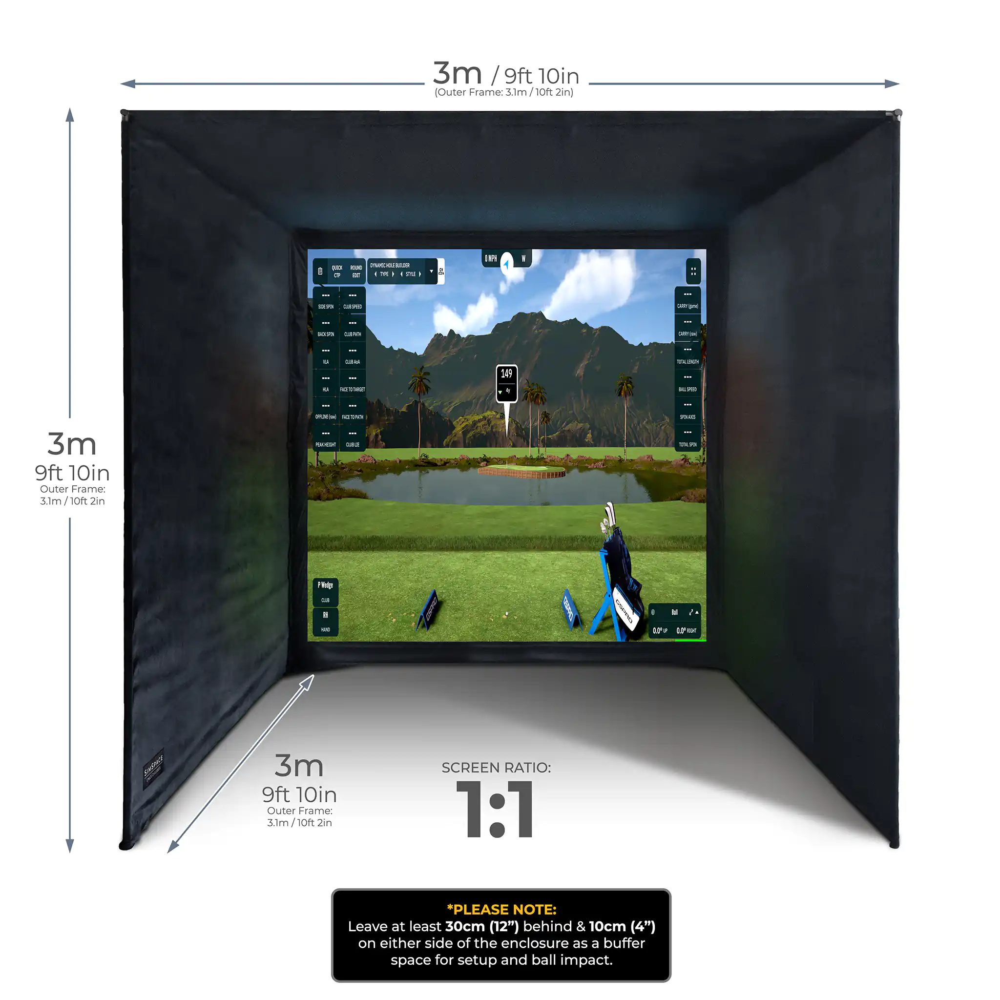 Golfsimulator-Setup mit einem Bildschirm, der einen Golfplatz anzeigt, in einem schwarzen Gehäuse.