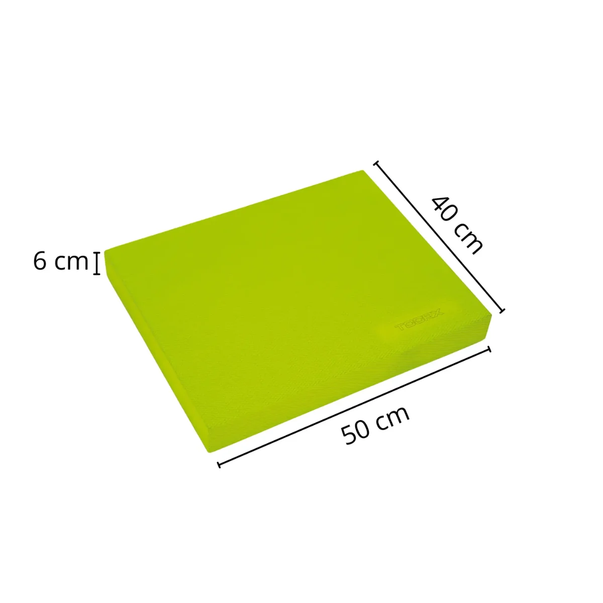 Een groene yogamat van 50x40x6 cm op een witte achtergrond.