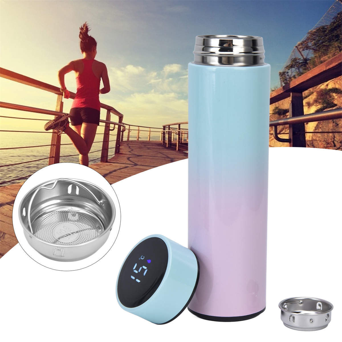 Frau rennt am Wasser mit einer blau-rosa Farbverlaufsflasche und Temperaturanzeige.