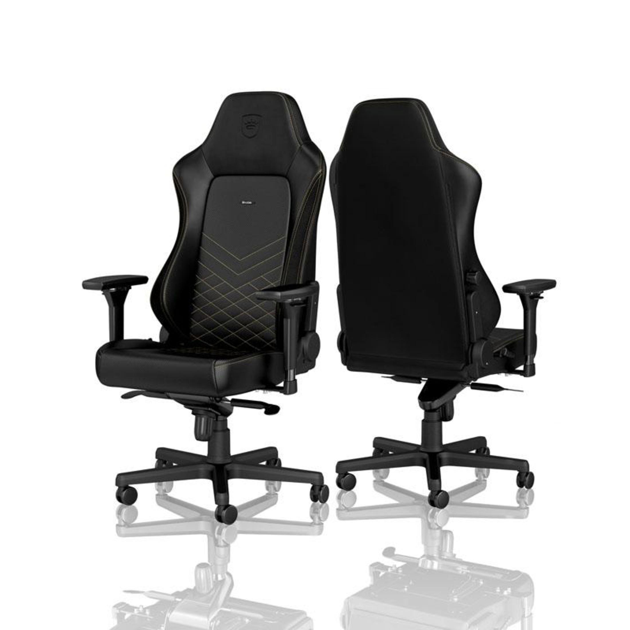 Sedie da gaming nere, viste anteriore e posteriore, su superficie riflettente.
