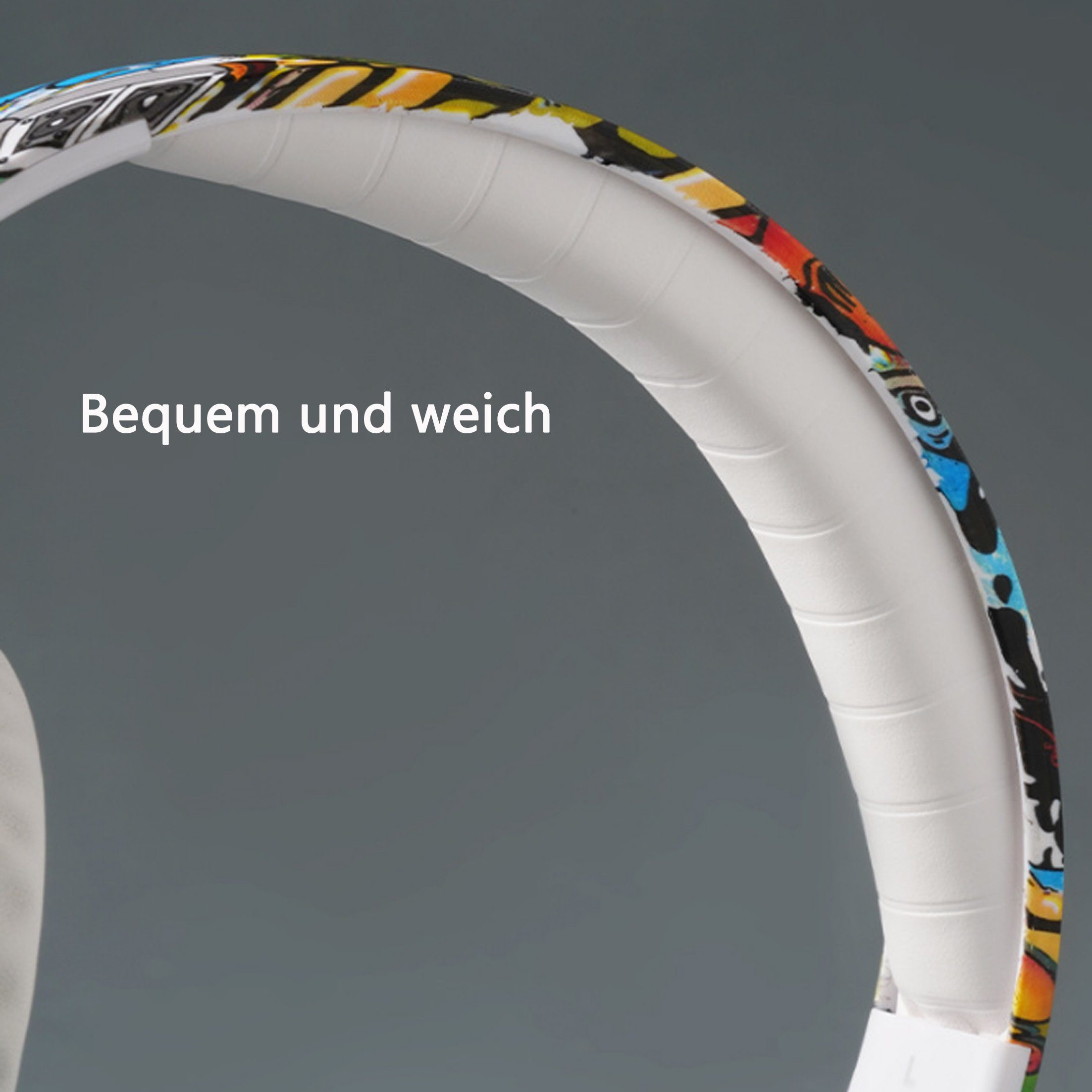 Ein weißes Kopfhörer-Stirnband mit bunten Mustern. Der Text sagt 'Bequem und weich'.