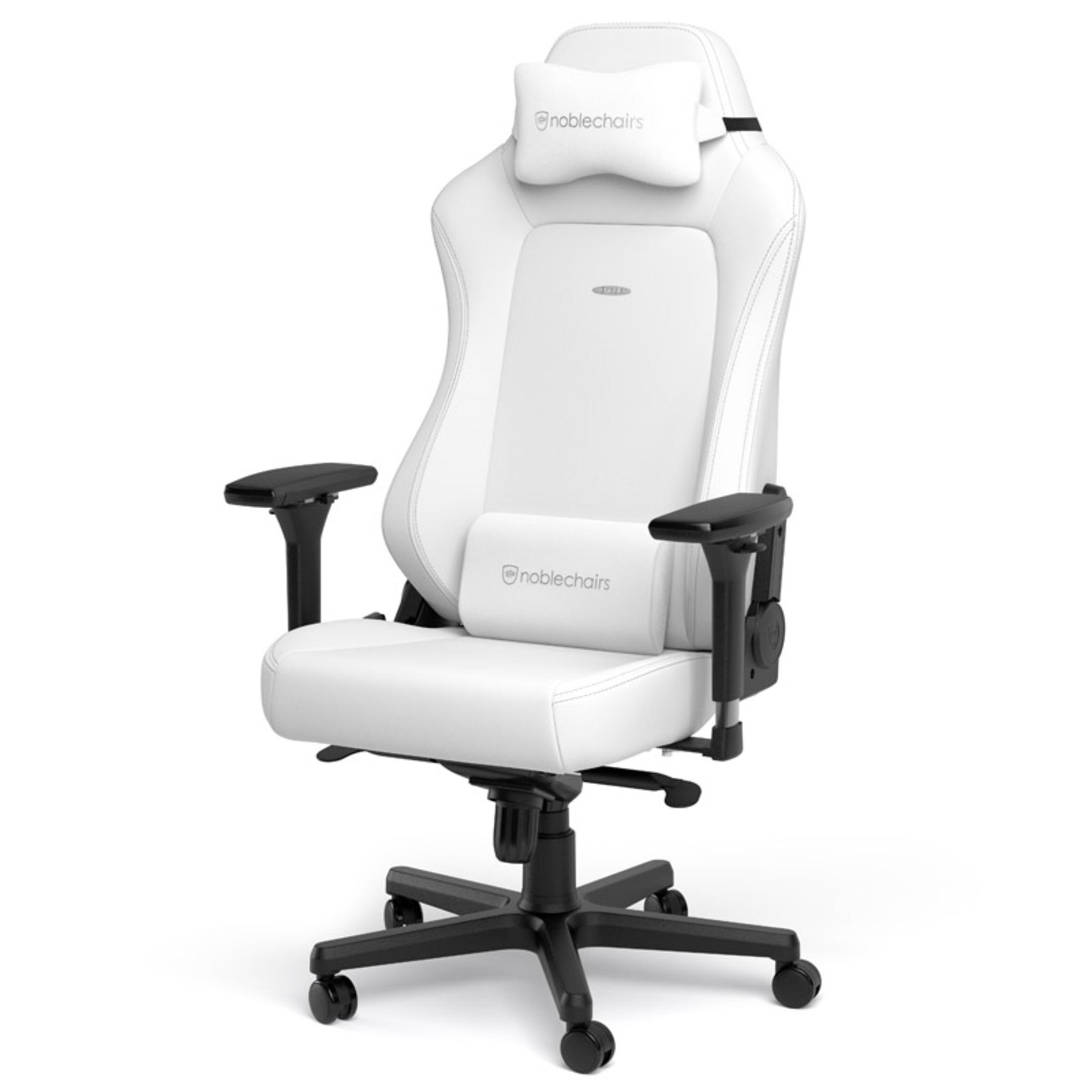 Ein weißer Gaming-Stuhl mit Kopf- und Lendenwirbelstütze, mit dem Noblechairs-Logo.