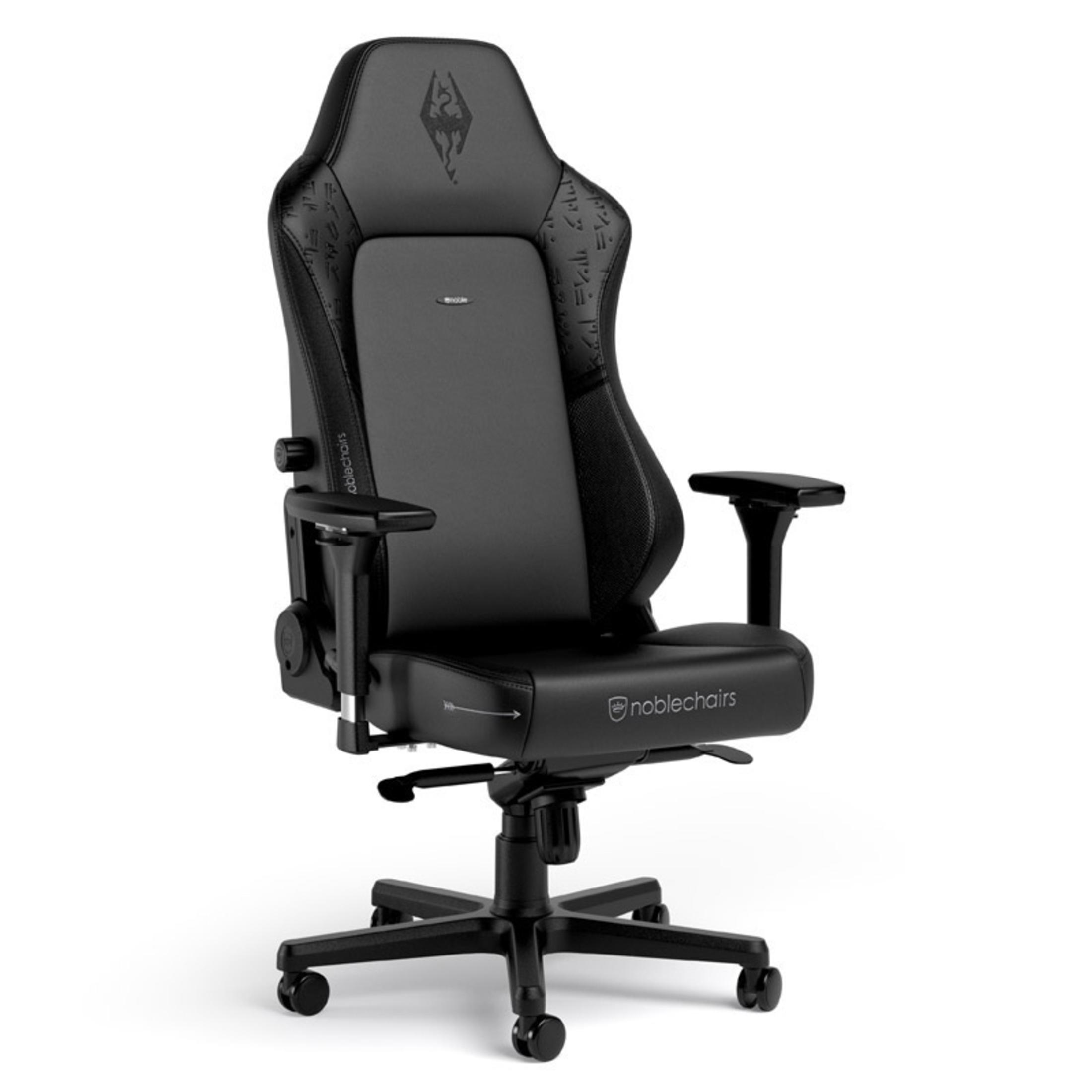Schwarzer Gaming-Stuhl mit hohem Rücken.