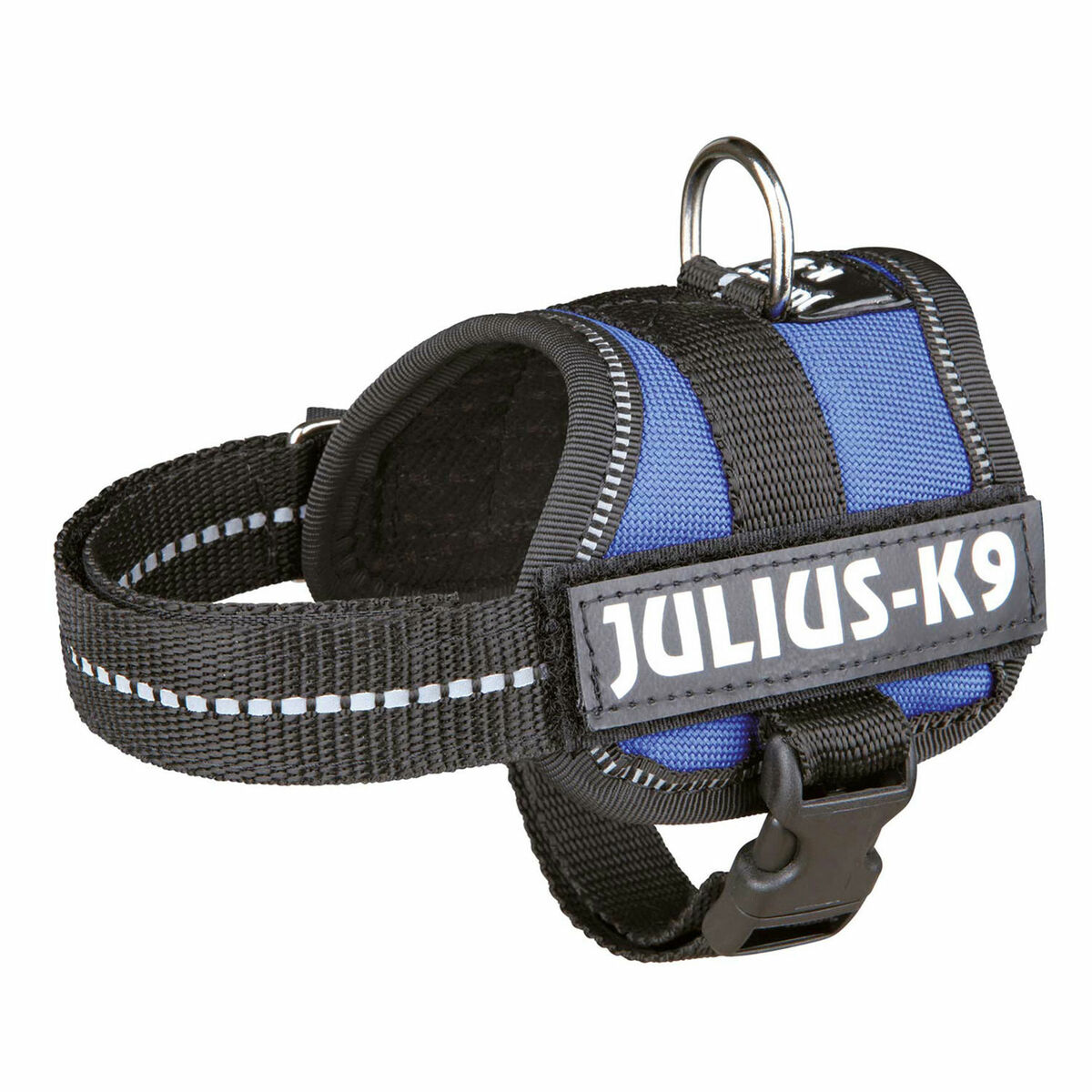 Ein blau-schwarzes Hunde-Geschirr mit reflektierendem Streifen und der Aufschrift JULIUS-K9.
