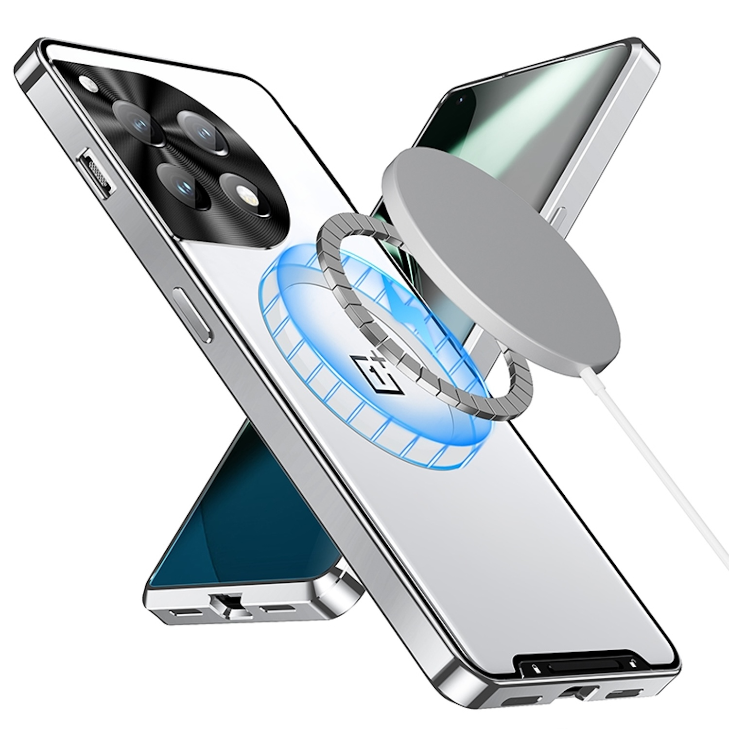 Funda plateada para teléfono con un círculo de carga magnética y una almohadilla de carga adjunta. Fondo blanco.