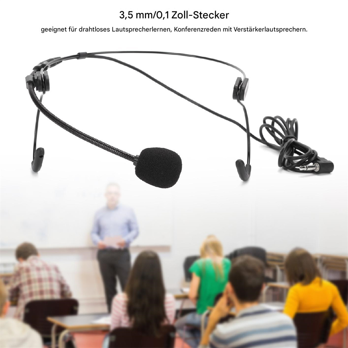 Ein schwarzes Headset-Mikrofon mit flexiblem Ausleger und verschwommenem Klassenzimmerhintergrund.