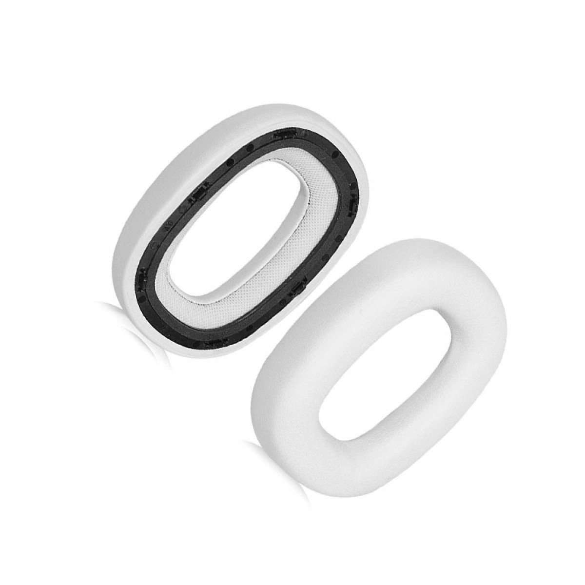 Dwie białe, owalne poduszki nauszne do słuchawek, na białym tle.