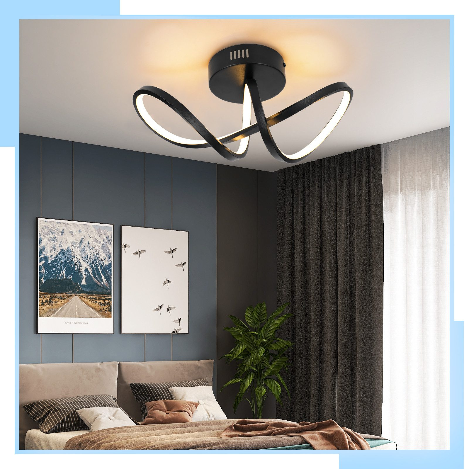 Nowoczesna lampa sufitowa z czarnym, zakrzywionym designem. Pokój ma dwa obrazy i roślinę.
