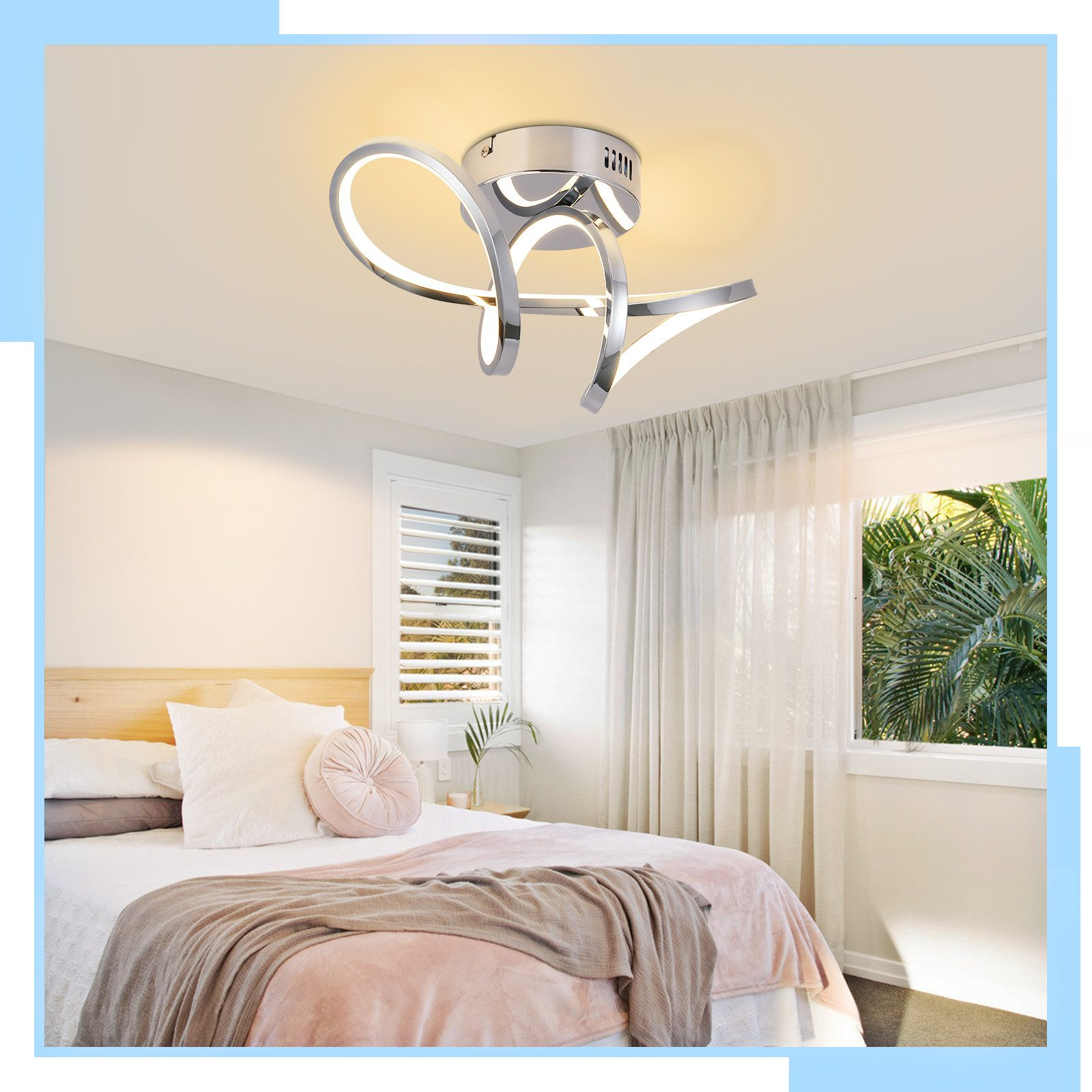 Una lampada da soffitto moderna e astratta. La luce è cromata e la stanza ha un letto e delle tende.
