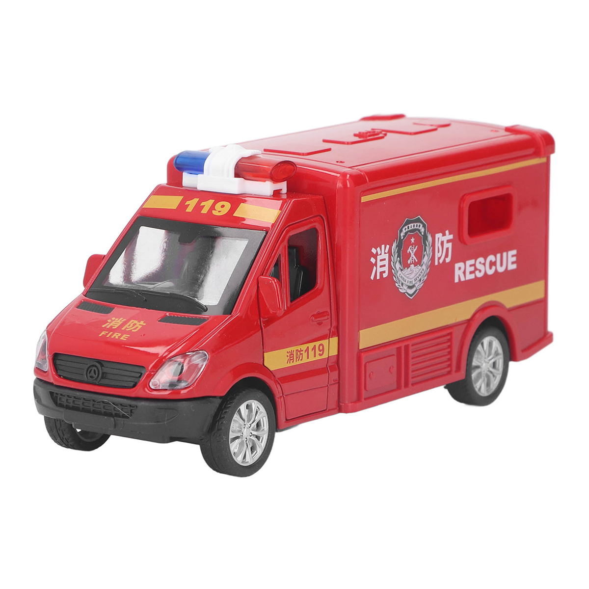 Roter Spielzeug-Feuerwehrwagen mit 119 an der Seite. Weißer Hintergrund.