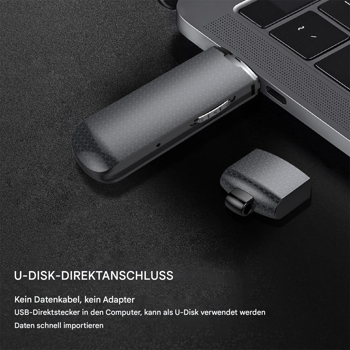 Ein USB-C-Flash-Laufwerk, das an einen Laptop angeschlossen ist. Eine abgetrennte Abdeckung liegt daneben.