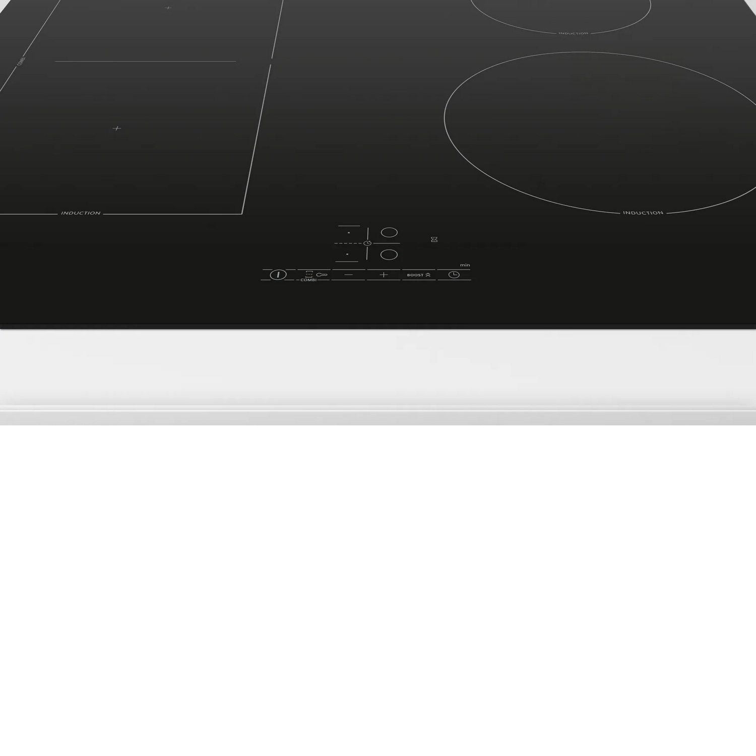 Czarna płyta indukcyjna z czterema palnikami. Sterowanie dotykowe pośrodku. Białe tło.