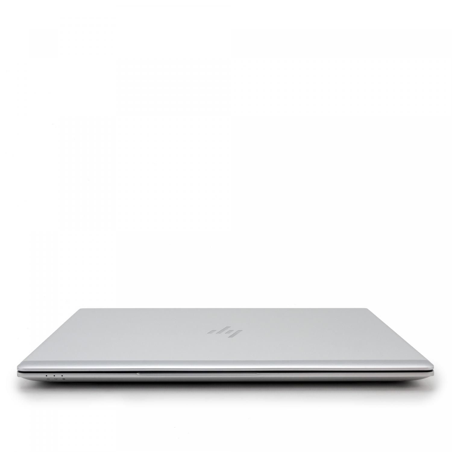 Ein silberner Laptop auf weißem Hintergrund. Der Laptop ist geschlossen und hat das HP-Logo auf der oberen Abdeckung.