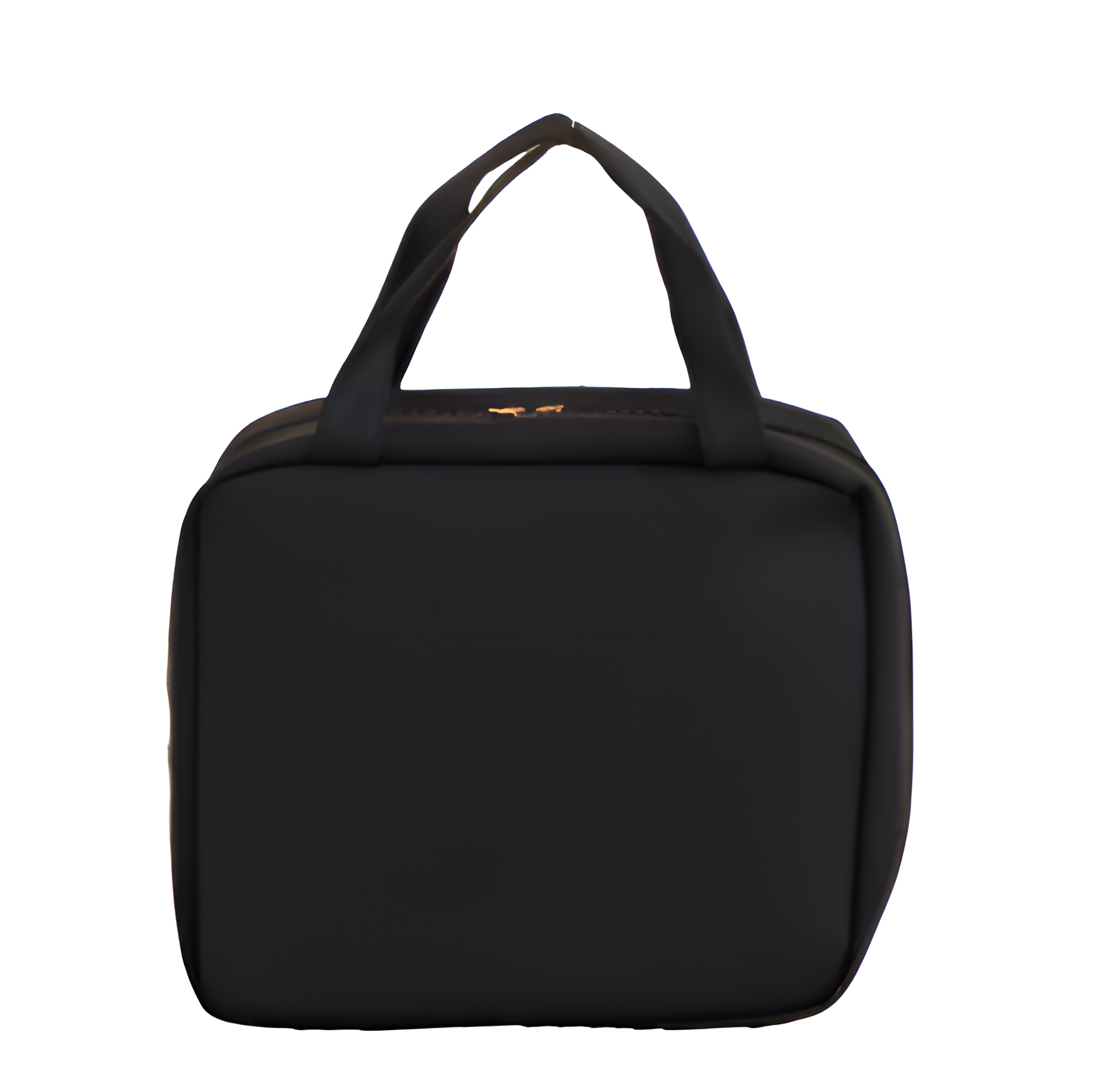 Eine schwarze, quadratische Tasche mit zwei Griffen oben. Es ist eine geschlossene Tasche.