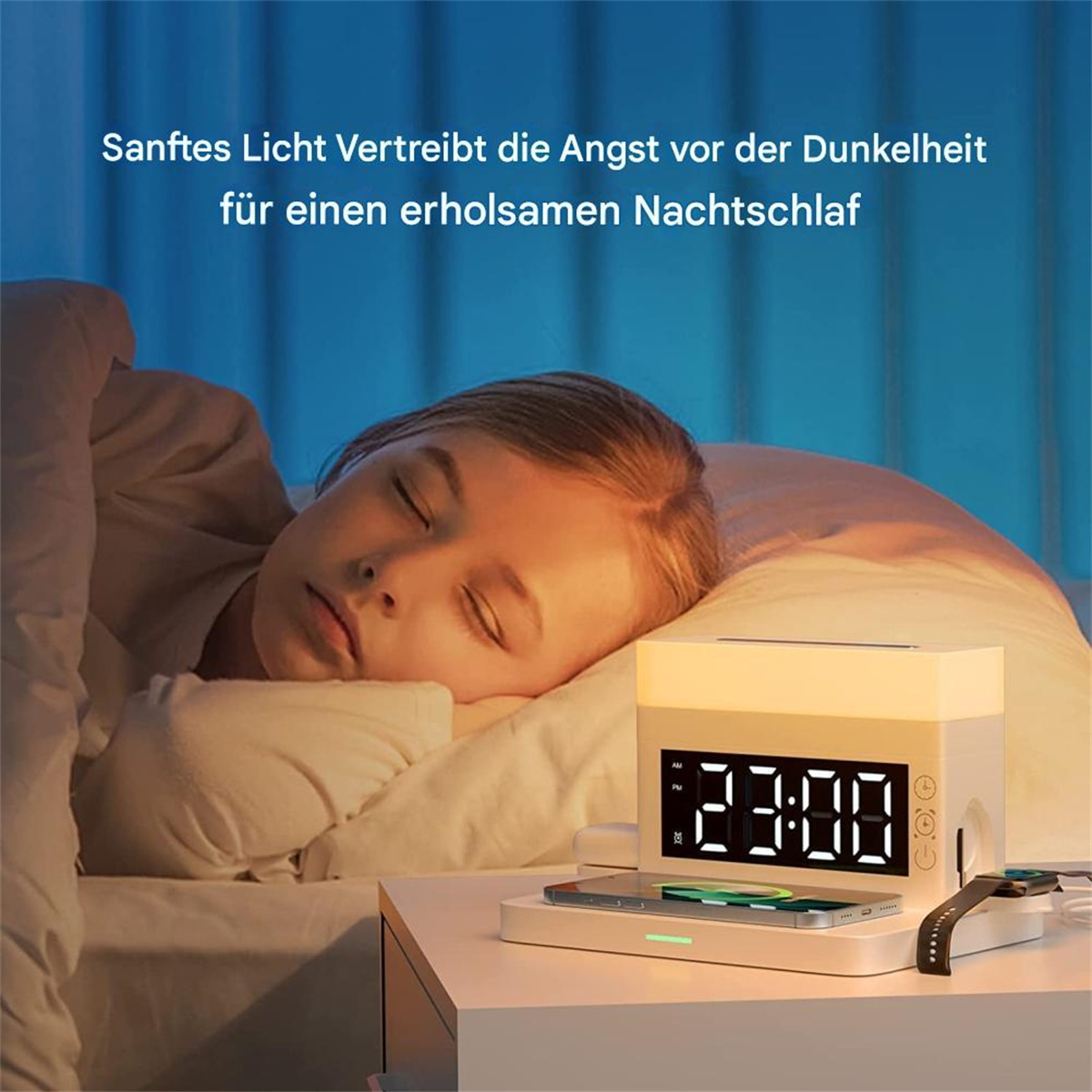 Ein schlafendes Mädchen neben einer Smart-Uhr mit Ladepad und Telefon darauf.