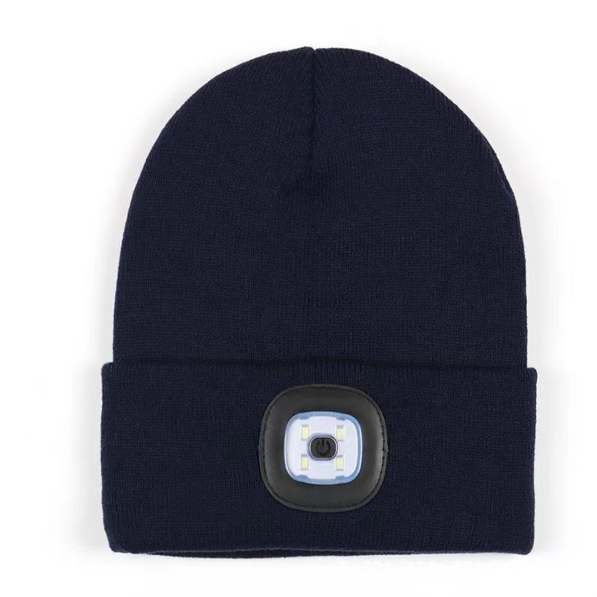 Eine marineblaue Beanie-Mütze mit einem schwarzen Patch mit einer kleinen LED-Leuchte ist sichtbar.