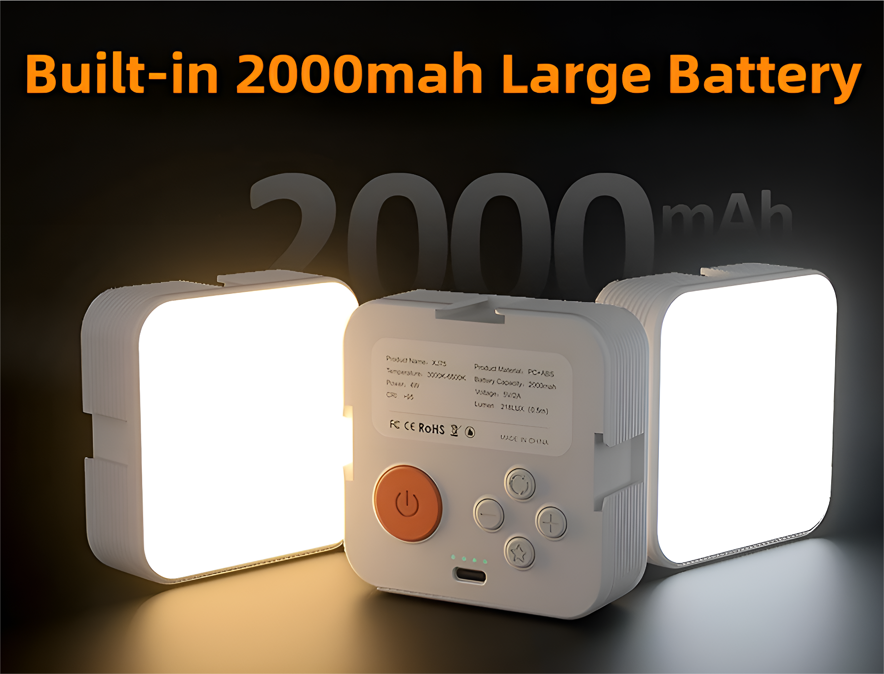 Drei quadratische Leuchten mit Knöpfen und Beschriftungen. Text: Eingebauter 2000mAh großer Akku. Schwarzer Hintergrund.