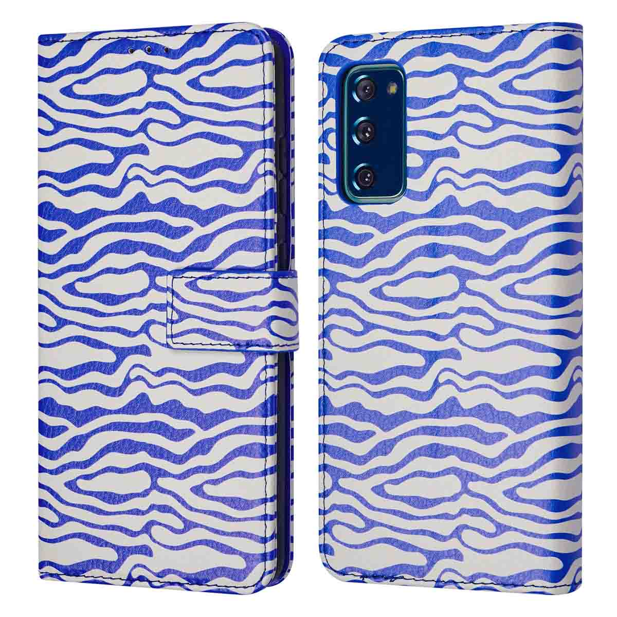 Een telefoonhoesje met een blauw golfpatroon, open en dicht. De hoes heeft een telefoon erin.