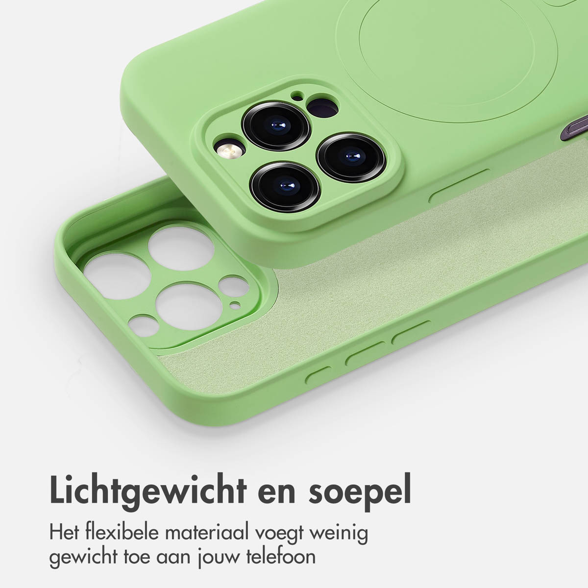 Een lichtgroene telefoonhoes wordt in twee delen getoond. Het bovenste deel heeft cameragaten. Tekst hieronder zegt lichtgewicht en soepel in het Nederlands.