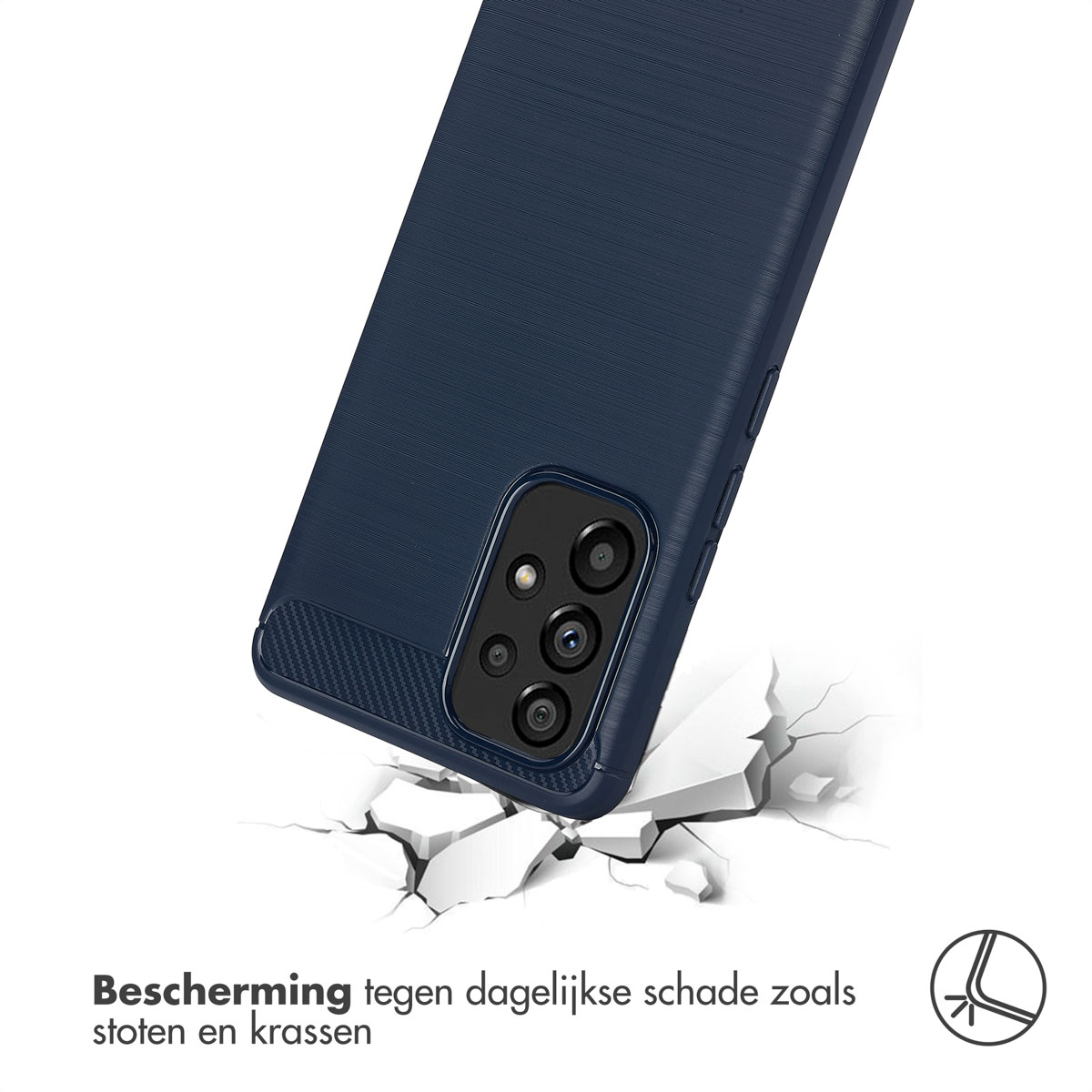 Coque de téléphone bleue. La coque est sur une surface blanche avec des fissures, comme si elle tombait.