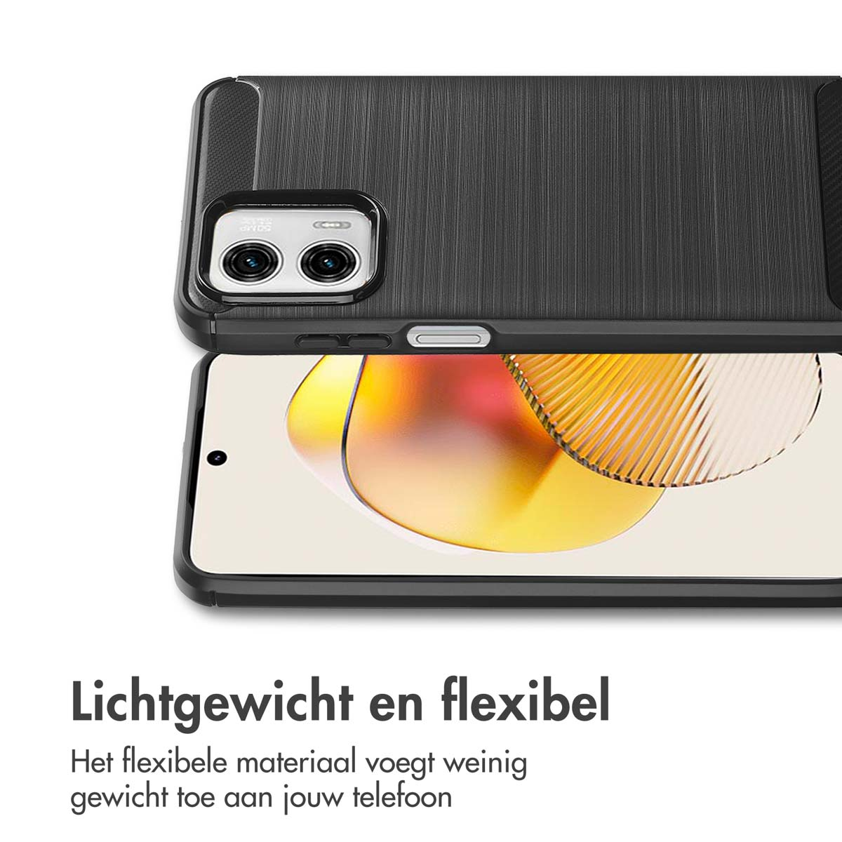 Telefoonhoesje op telefoon met scherm. Tekst: Lichtgewicht en flexibel. Het flexibele materiaal voegt weinig gewicht toe.