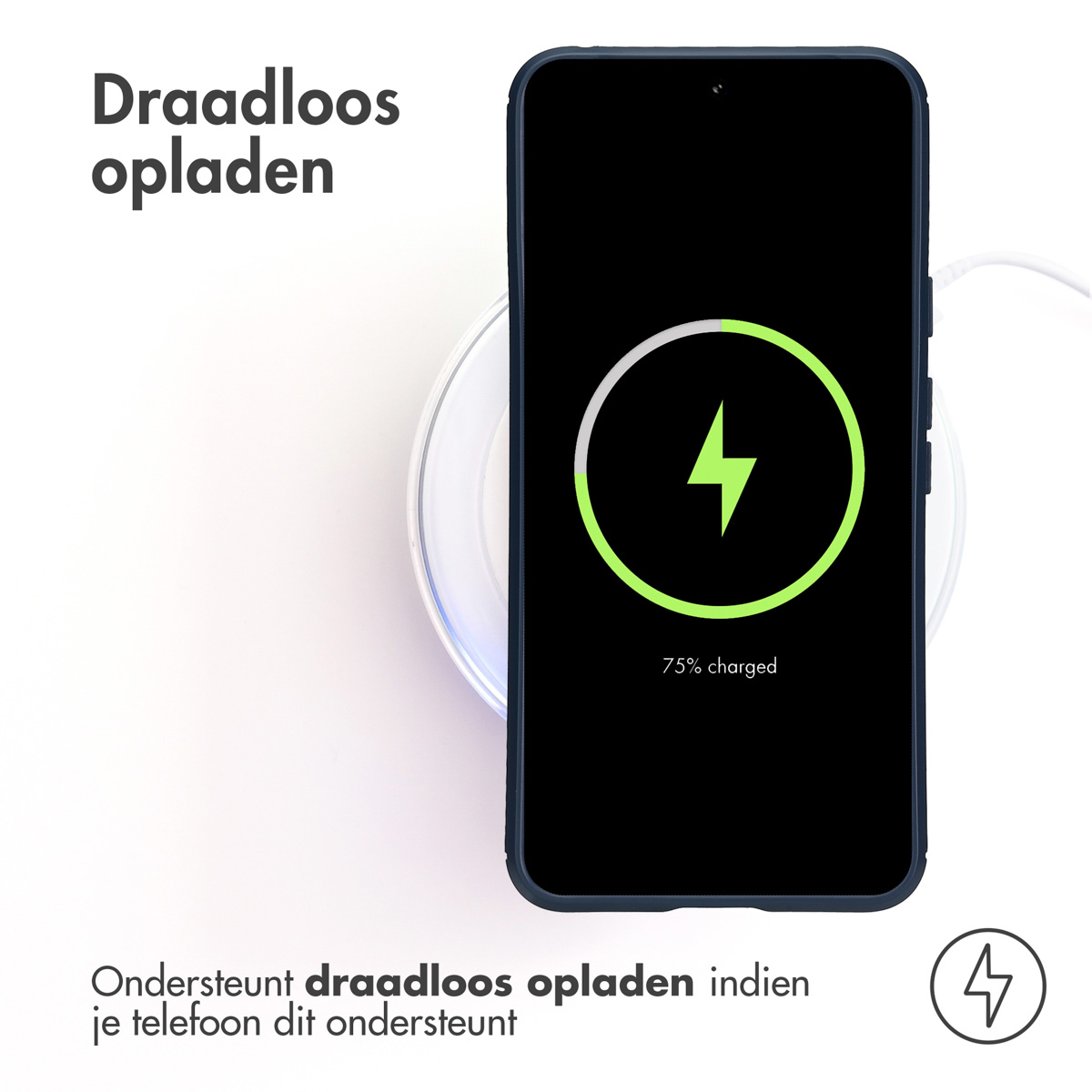 Un telefono su un caricatore wireless. Lo schermo del telefono mostra un'icona di ricarica al 75%.