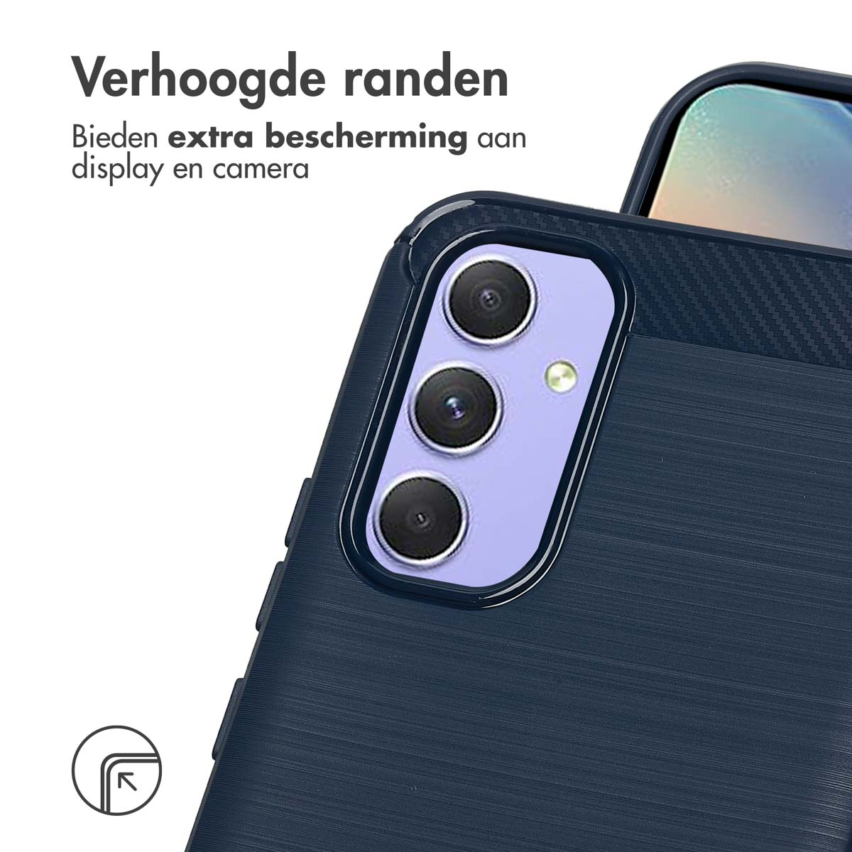 Telefono in una custodia blu scuro. La custodia ha bordi rialzati. Obiettivi della fotocamera visibili. Sfondo bianco.