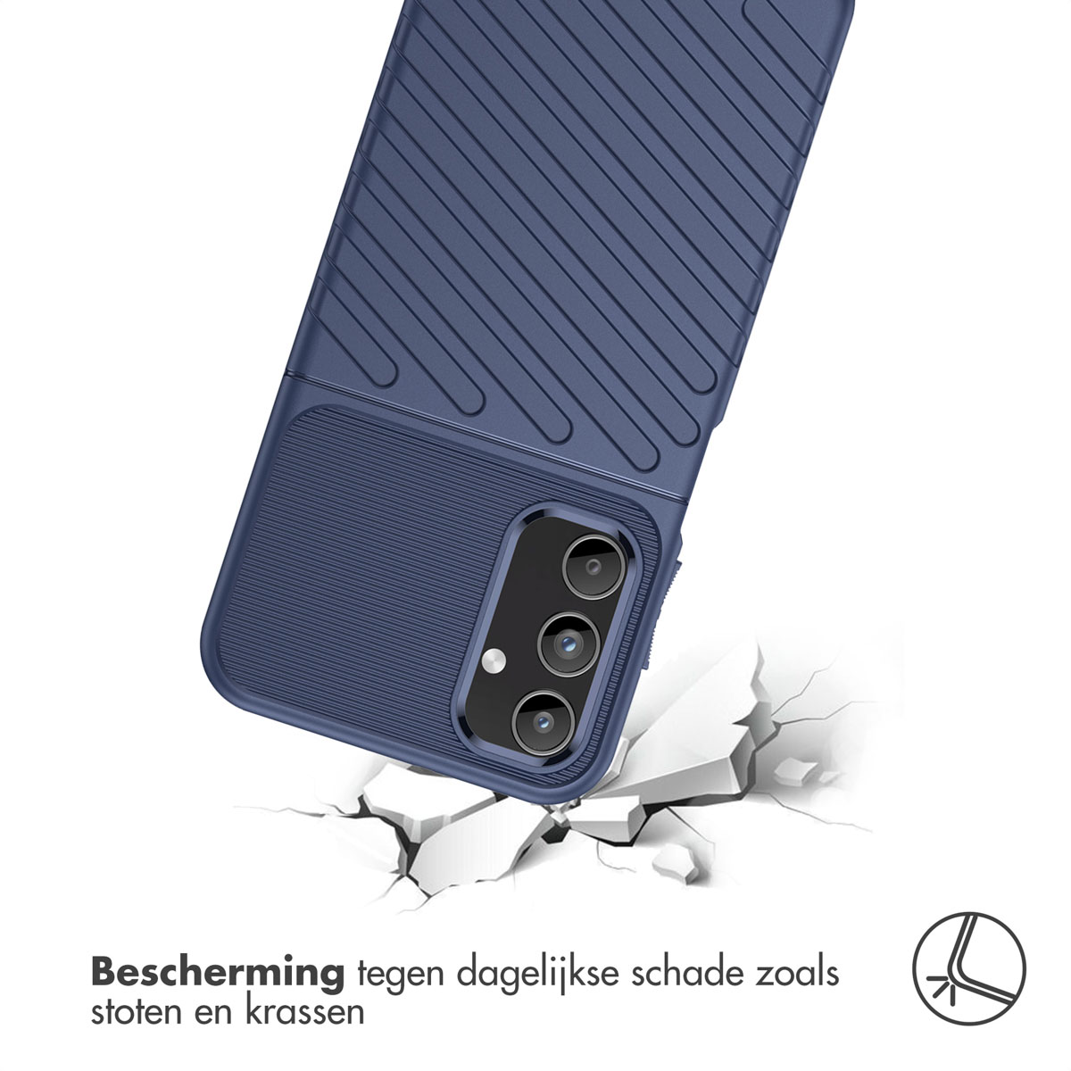 Een blauw telefoonhoesje met een getextureerd oppervlak, met puin eromheen.