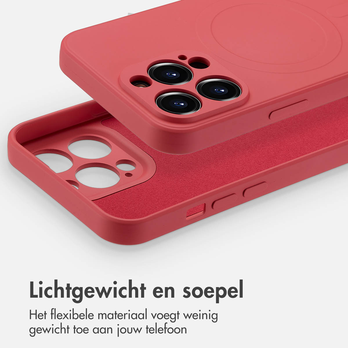 Rode telefoonhoes met camera-uitsparingen, open om de binnenkant te laten zien.