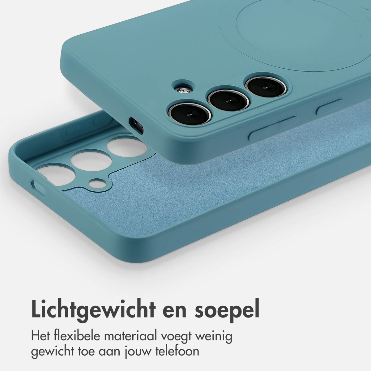 Blauwe telefoonhoes met telefoon erin. Text: Lichtgewicht en flexibel, voegt weinig gewicht toe.