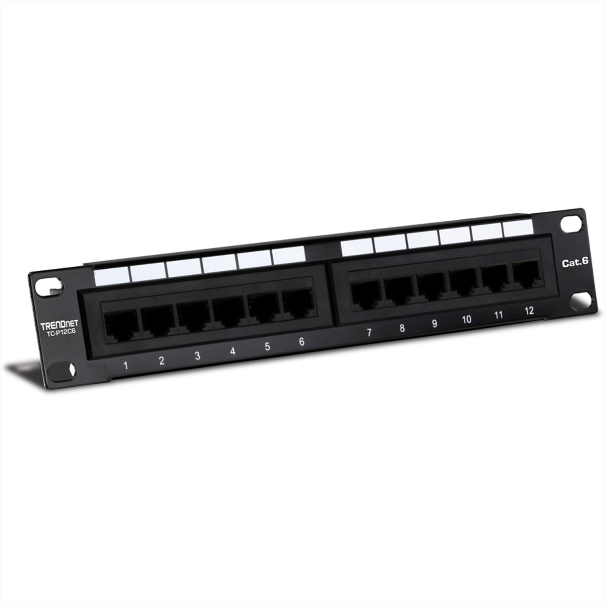 Schwarzes Netzwerk-Patchpanel mit 12 nummerierten Anschlüssen für Netzwerkkabel.