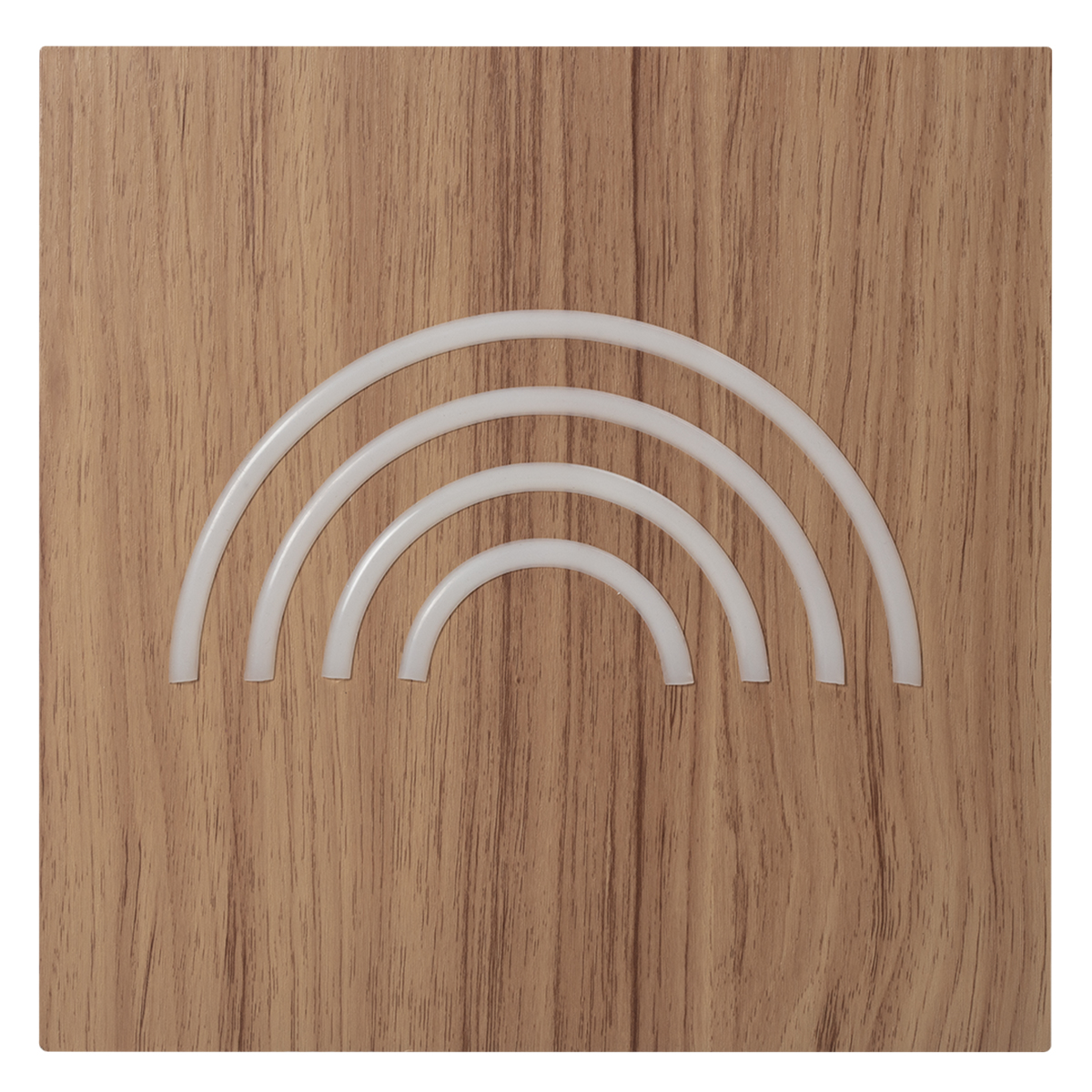 Houten bord met wit regenboogontwerp.