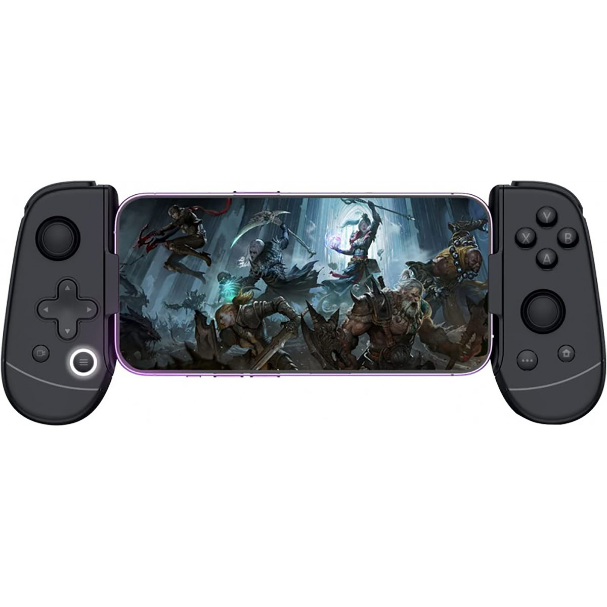 Uno smartphone è tenuto da un gamepad nero, con l'interfaccia di un gioco visibile sullo schermo.