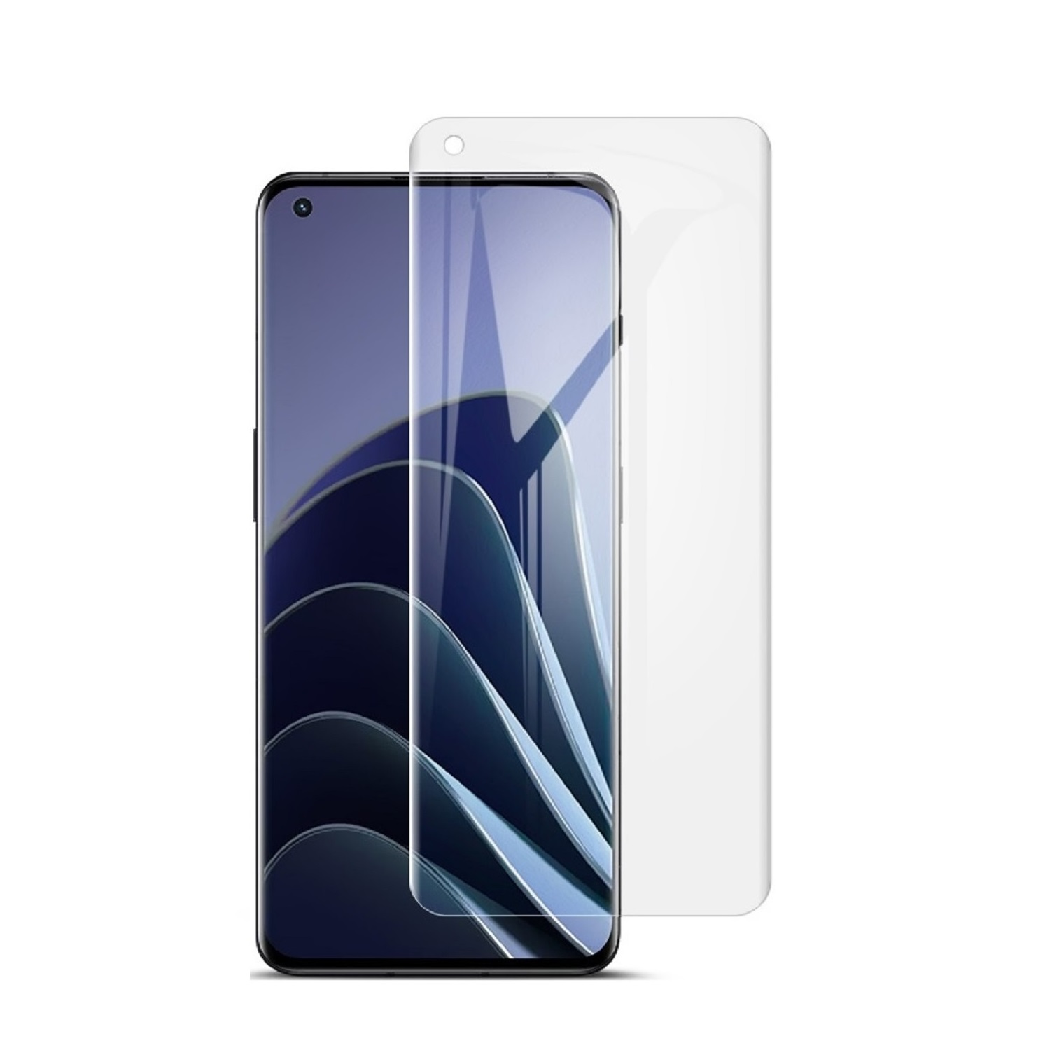 Ein Smartphone mit angebrachter Displayschutzfolie. Der Bildschirm zeigt ein abstraktes blaues Design. Der Schutz befindet sich neben dem Telefon.