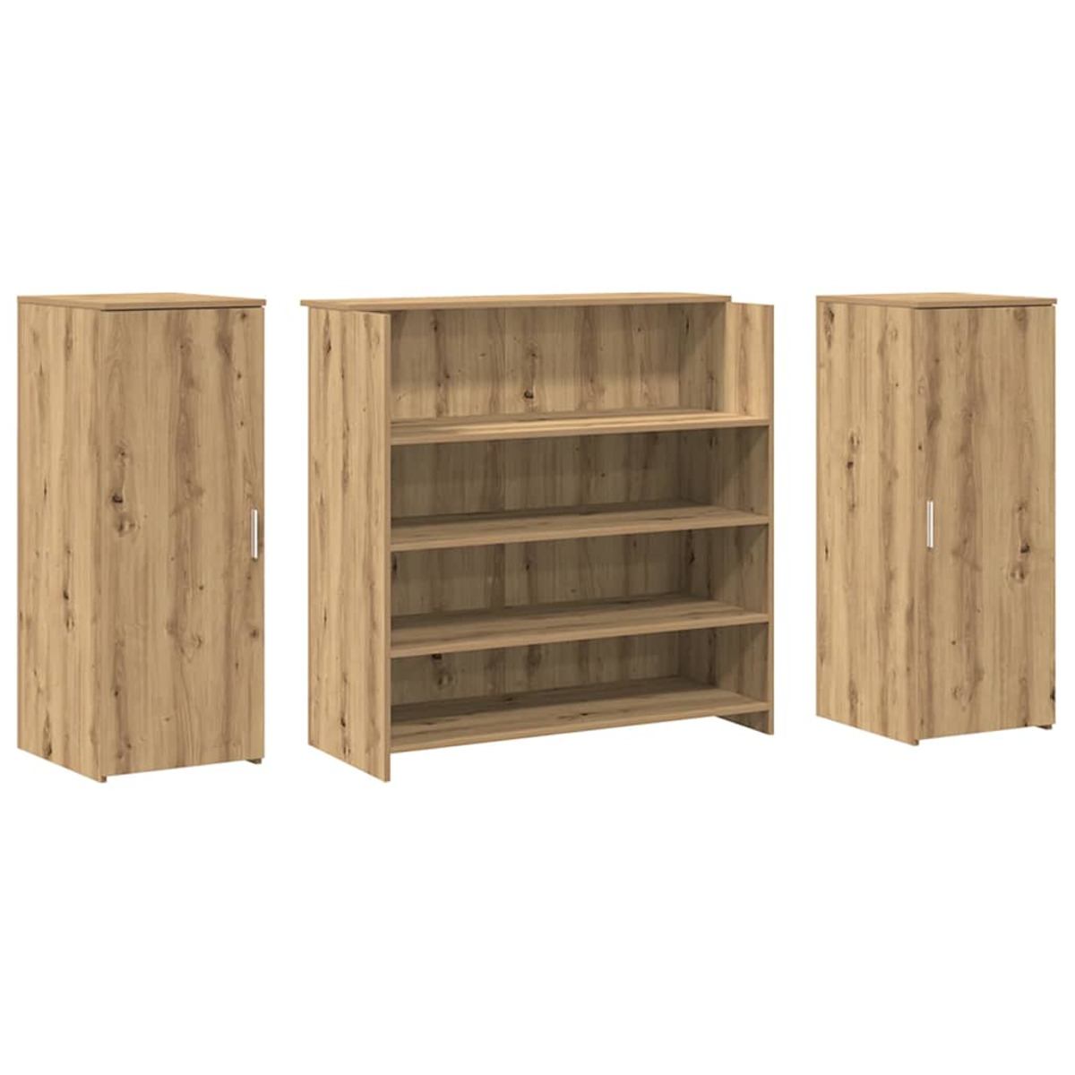 Holzschränke und Regale. Zwei Schränke flankieren ein Regal. Helle Holzfarbe.