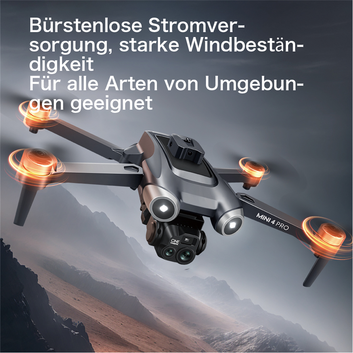 Eine dunkelgraue Drohne mit orangen Lichtern, die über einer verschwommenen Berglandschaft fliegt.