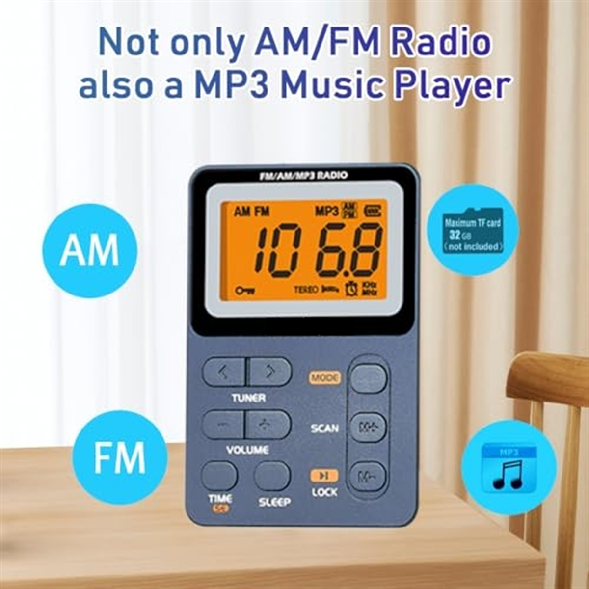 Ein Digitalradio mit AM/FM- und MP3-Funktionen. Es hat ein Display und Knöpfe auf einem Holztisch.