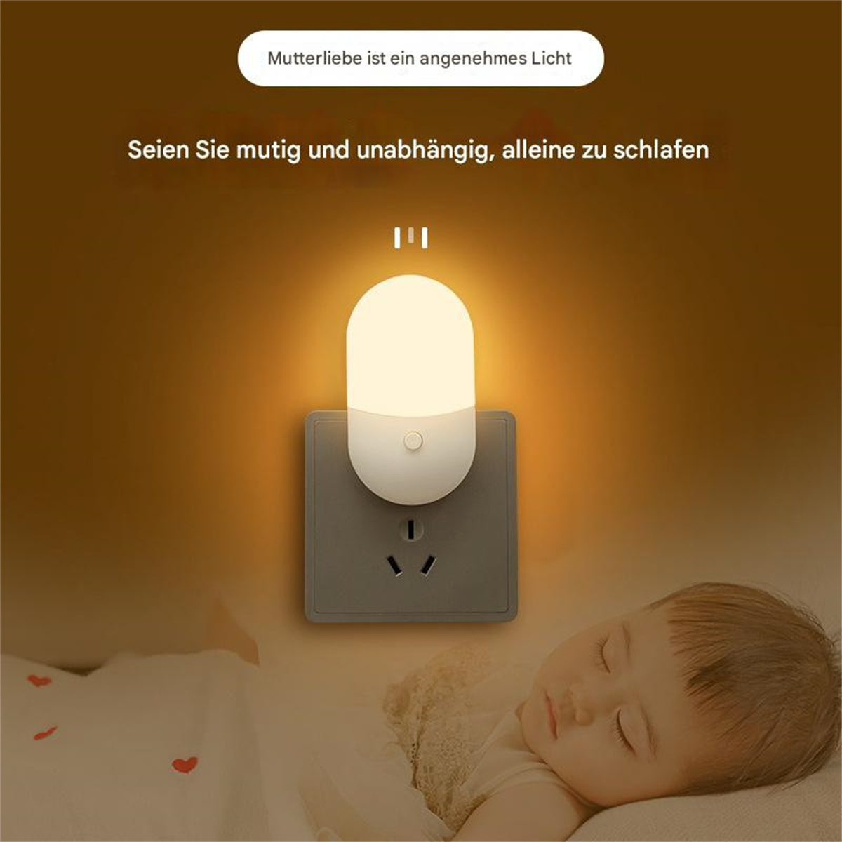 Nachtlicht in der Wand mit schlafendem Baby davor. Warmes Licht. Brauner Hintergrund.