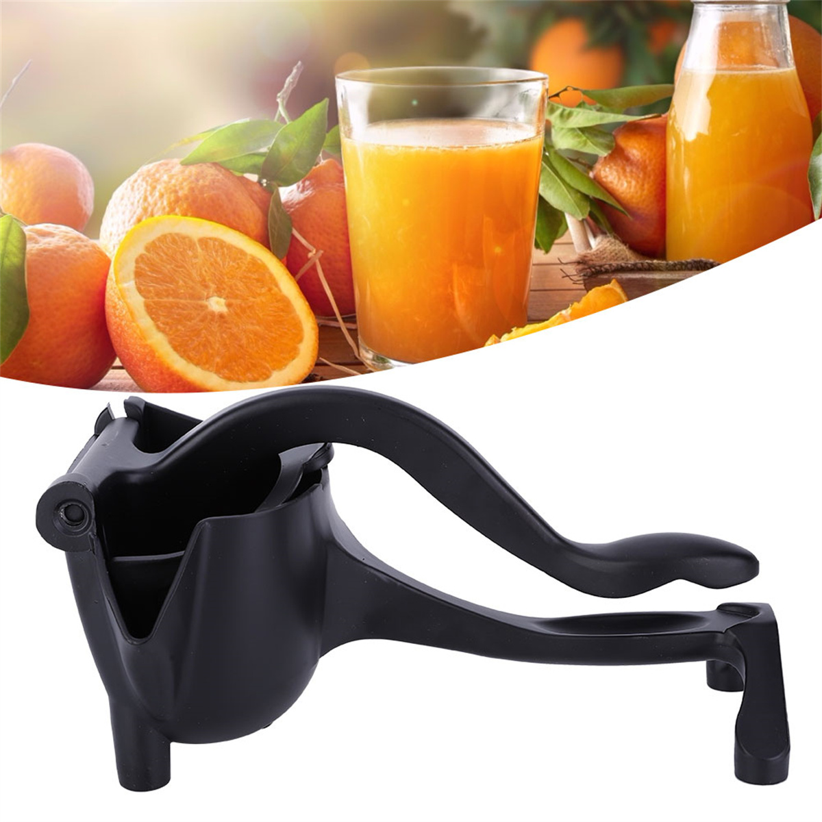 Eine manuelle Orangensaftpresse mit Orangen, Saft und einem Glas.