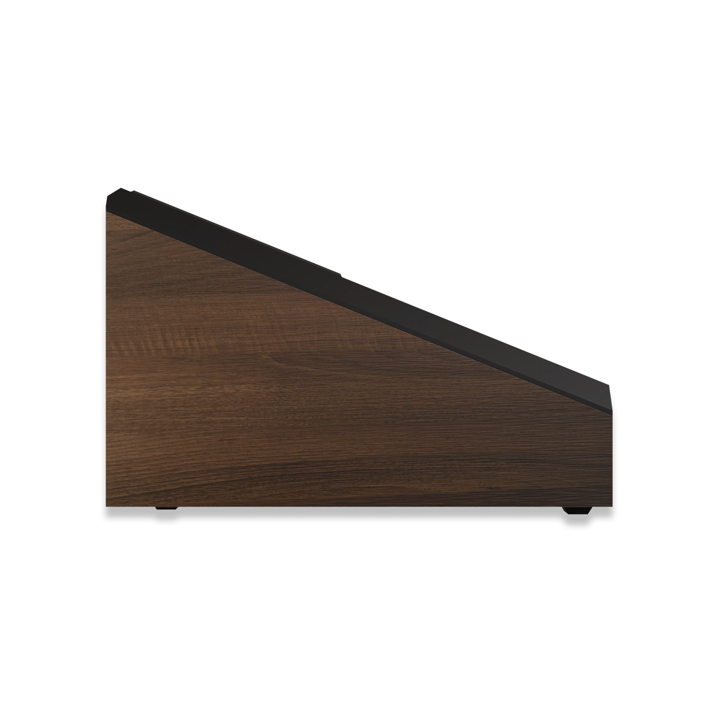 Un angolo di scrivania in legno, finiture nere sul bordo superiore. Venatura del legno scuro visibile.