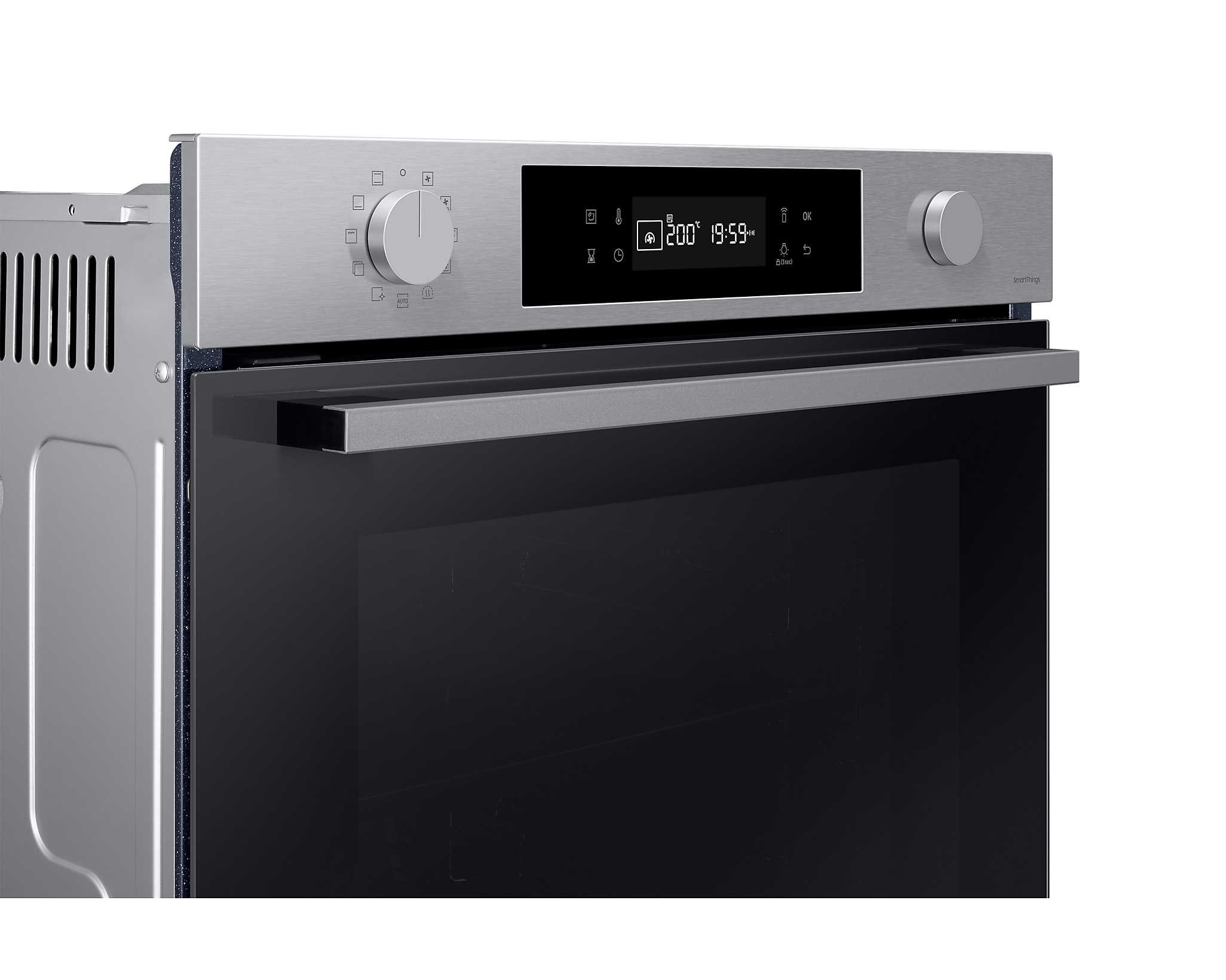 Forno a incasso argento con display digitale, porta aperta.