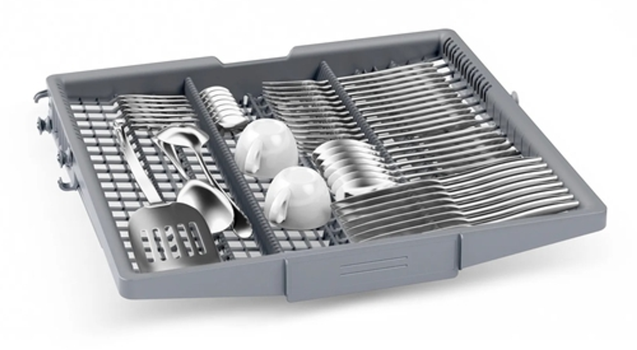 Szary kosz na sztućce do zmywarki ze sztućcami, filiżankami i przyborami.
