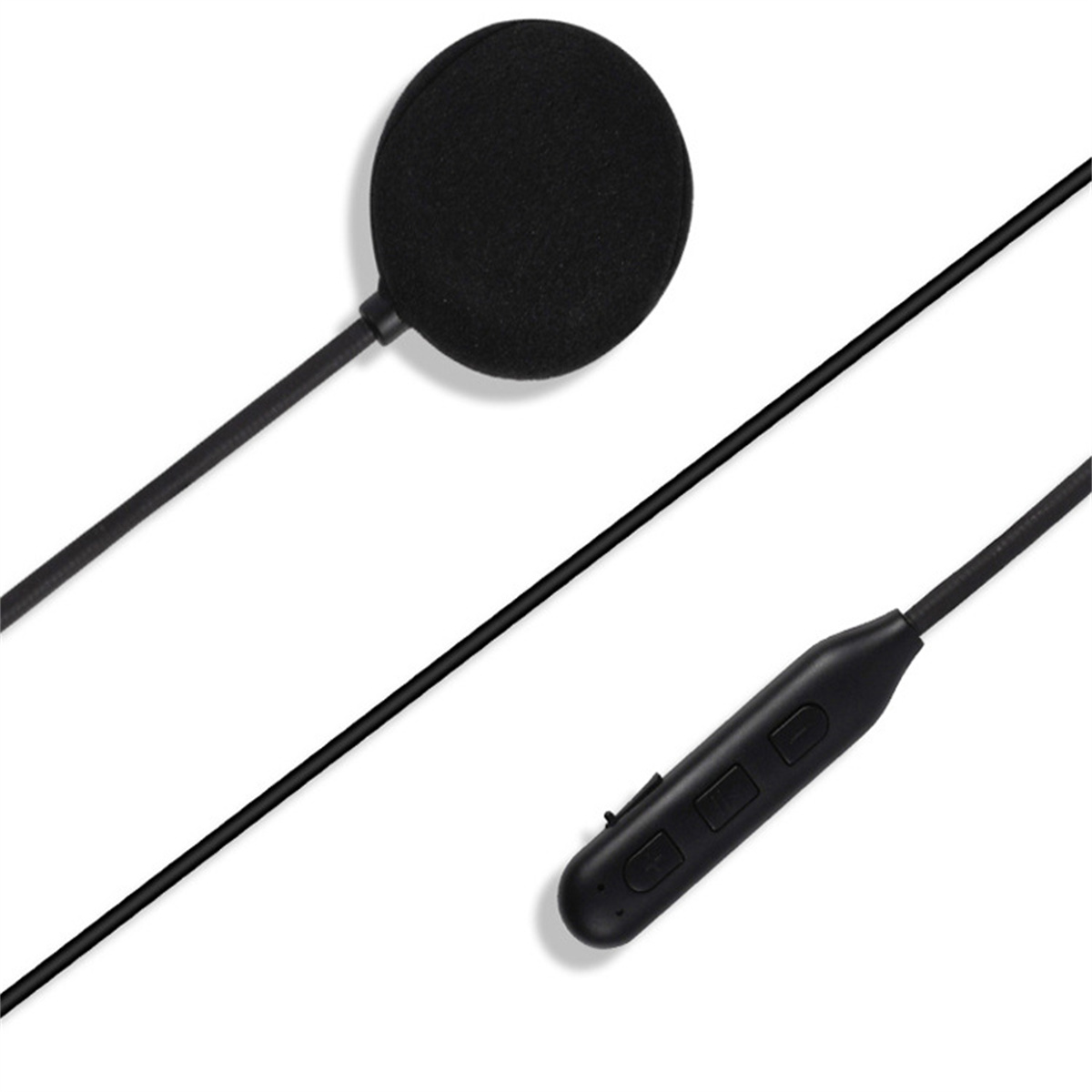 Schwarzes Headset mit Mikrofon und Bedientasten, auf weißem Hintergrund.