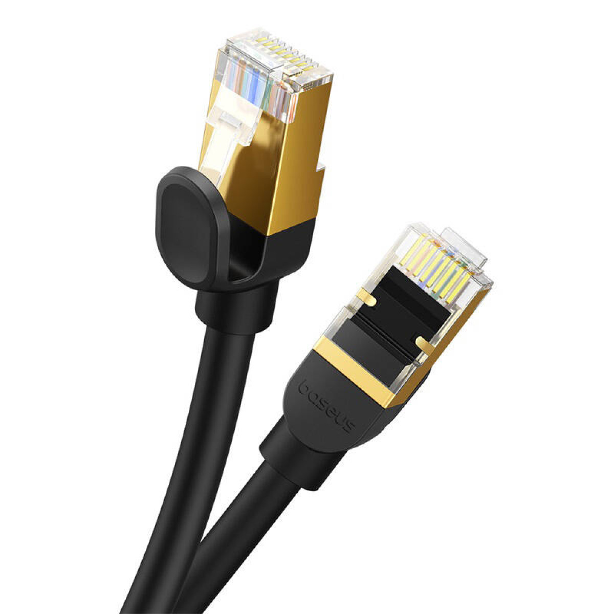 Zwei goldspitzen schwarze Netzwerkkabel mit schwarzem Stecker verbunden.