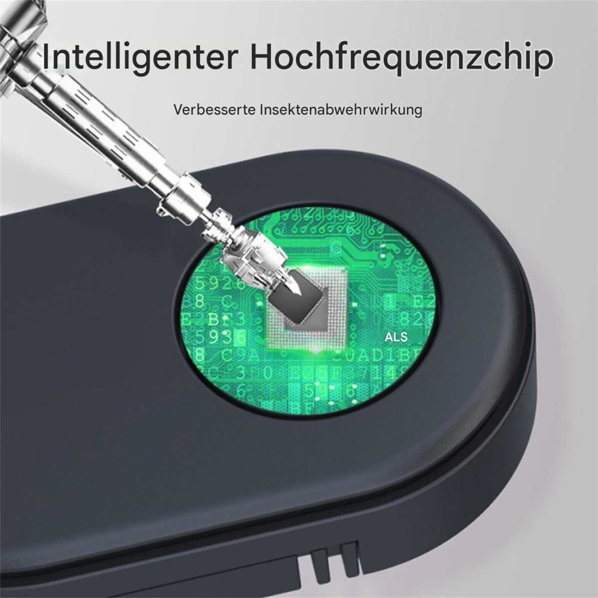 Nahaufnahme einer Leiterplatte, die von einem kleinen Schraubendreher in einem schwarzen kreisförmigen Gehäuse inspiziert wird.