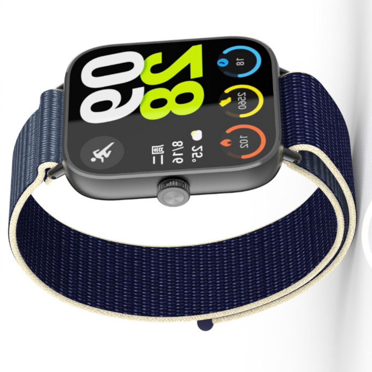 Smartwatch mit blauem Stoffband, zeigt Informationen auf dem Bildschirm. Die Uhr liegt auf weißem Untergrund.