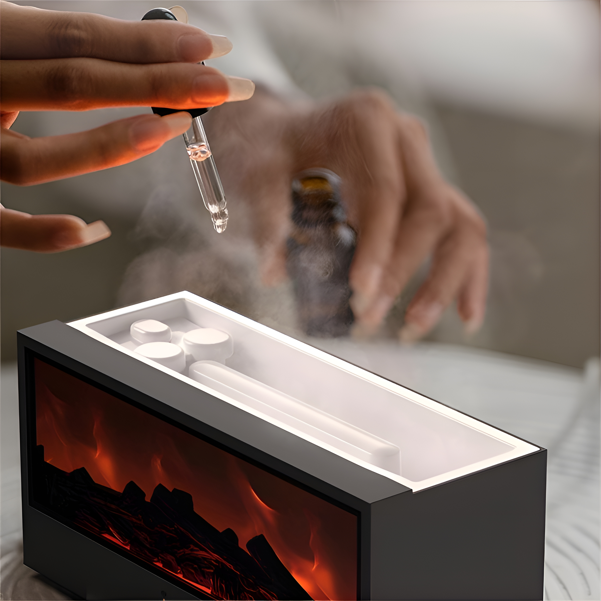Eine ätherische Ölflasche und eine Pipette über einer schwarz-weißen Aromatherapiemaschine.