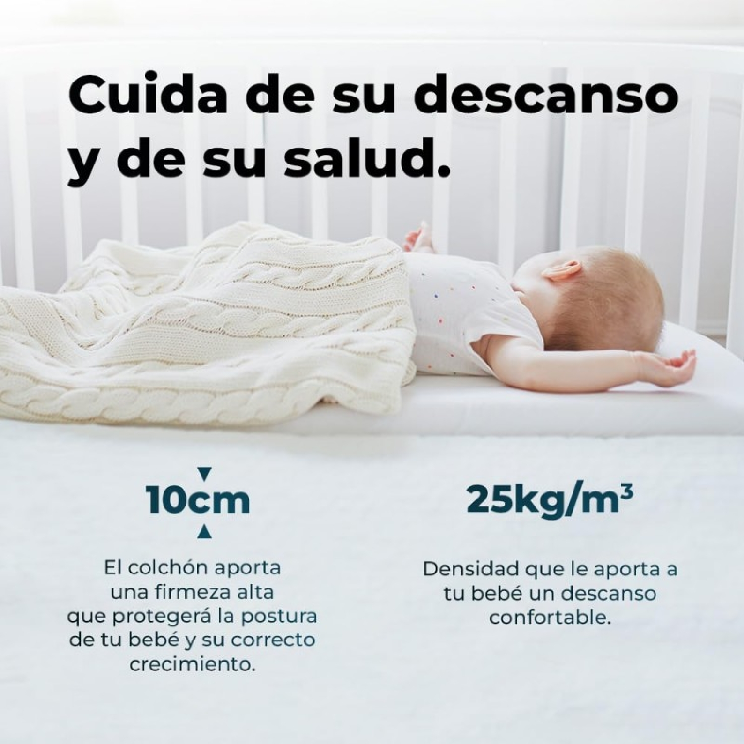 Bebé acostado en un colchón blanco, cubierto con una manta. Texto en español sobre el colchón y el bebé.