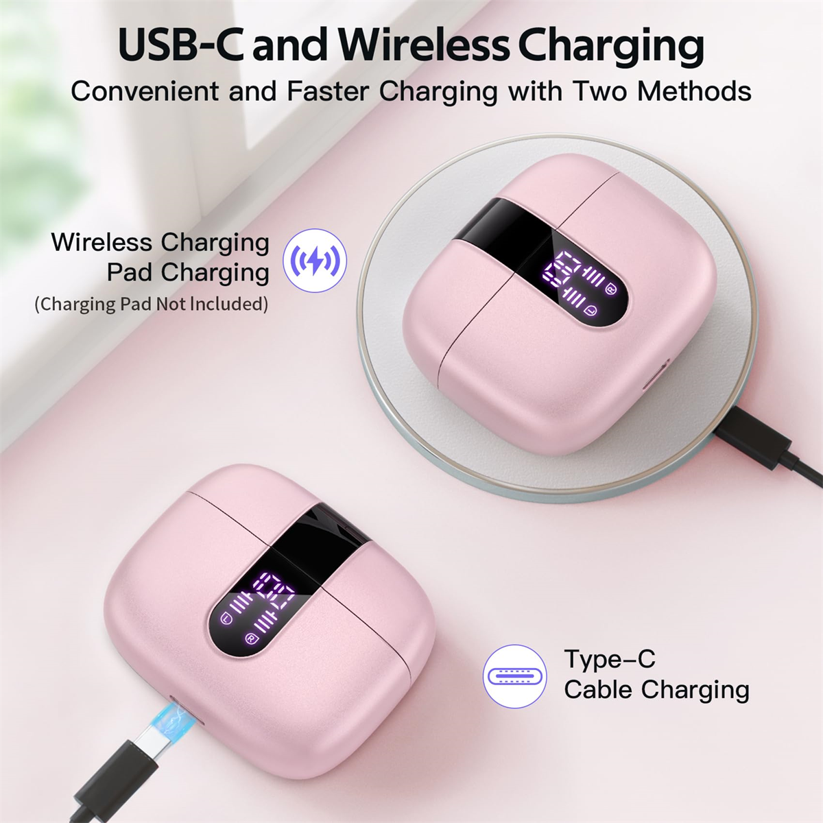 Zwei rosa kabellose Ohrhörer laden auf einem weißen Ladepad. Ein Kabel ist ebenfalls zum Aufladen vorhanden.