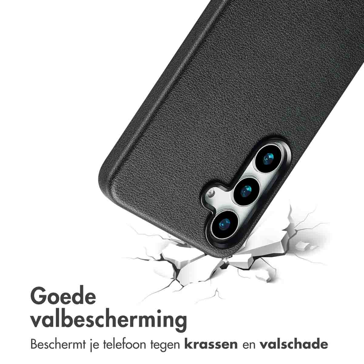 Coque noire sur une surface fissurée. Découpes pour caméra. Le texte dit 'Bonne protection contre les chutes'.
